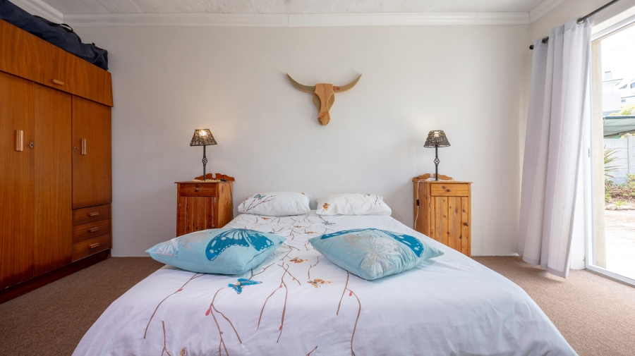 3 Bedroom Property for Sale in Struisbaai Western Cape